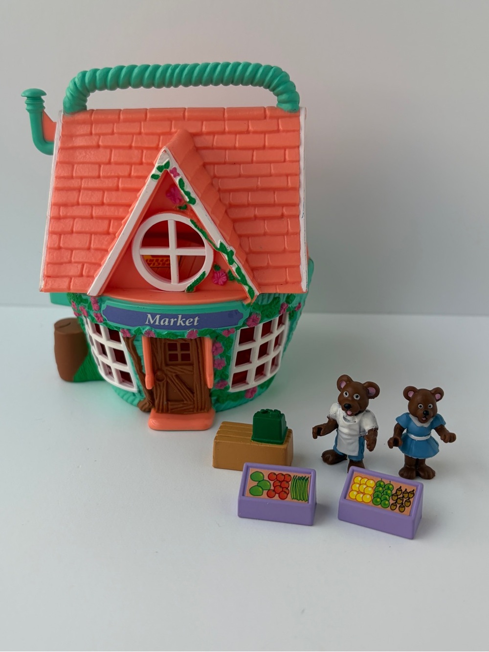 1995 Teeny Weeny Families Brown's Mini‎ Market playset bears